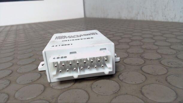Foto: STEUERGERÄT HKM HECKKLAPPENMODUL AUTOMATISCHE HECKKLAPPE eines BMW 525i touring GL