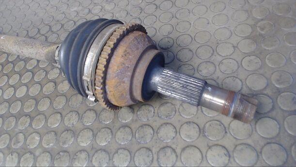 Foto: ANTRIEBSWELLE LINKS eines Peugeot Boxer HDi 290 C Cup