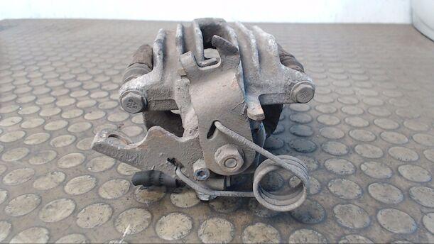Foto: BREMSSATTEL HINTEN RECHTS eines VW Passat Variant 1.6 GL