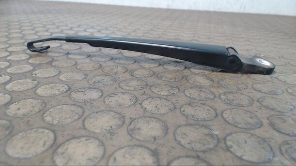 Foto: SCHEIBENWISCHERARM HINTEN eines Audi A3 1.8 Cup