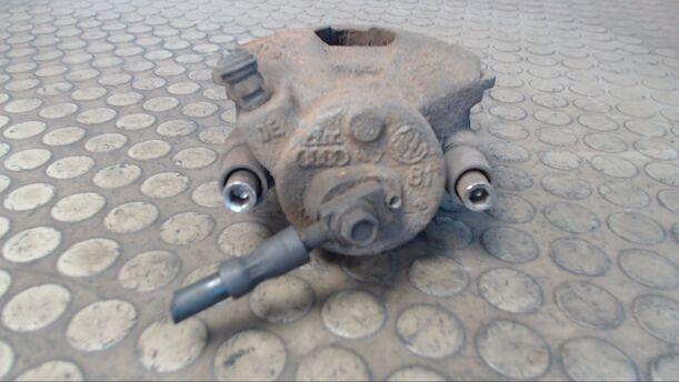 Foto: BREMSSATTEL VORNE RECHTS eines Audi A3 1.8 Cup