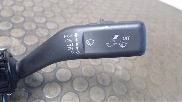 Foto: LENKSTOCKMODUL / BLINKERSCHALTER eines VW Golf Cabrio 1.6 TDI BlueMotion Technology Cup