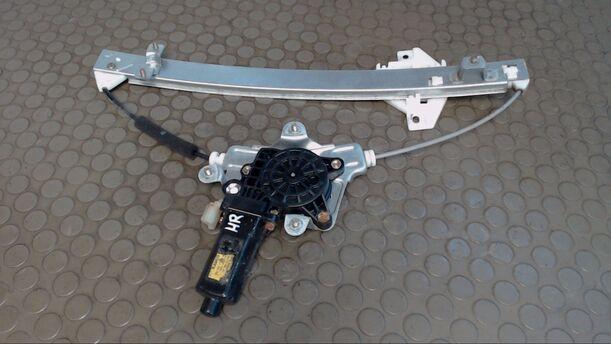 Foto: FENSTERHEBER ELEKTRISCH HINTEN RECHTS eines Hyundai Accent 1.3i SLX