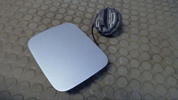Foto: TANKKLAPPE MIT TANKDECKEL eines Hyundai Accent 1.3i SLX
