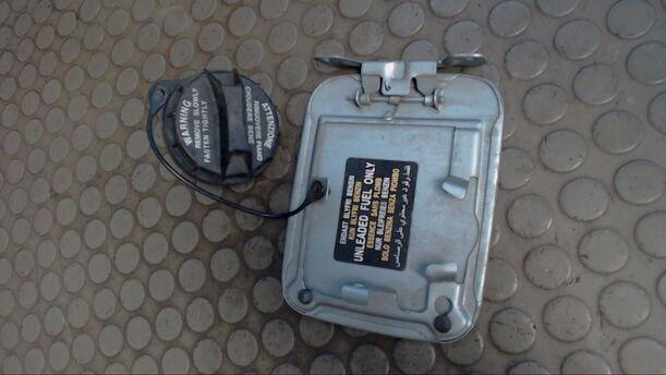 Foto: TANKKLAPPE MIT TANKDECKEL eines Hyundai Accent 1.3i SLX