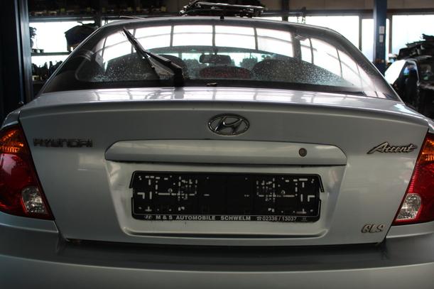 Foto: HECKKLAPPE eines Hyundai Accent 1.3i Cup
