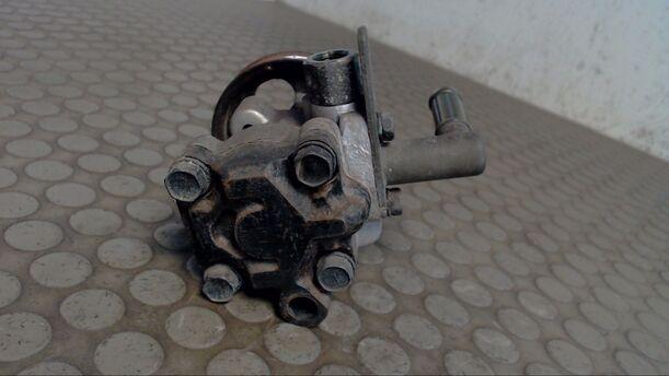 Foto: PUMPE SERVOLENKUNG eines Hyundai Accent 1.3i SLX
