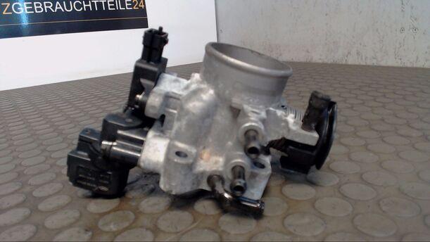 Foto: DROSSELKLAPPENSTUTZEN eines Hyundai Accent 1.3i SLX