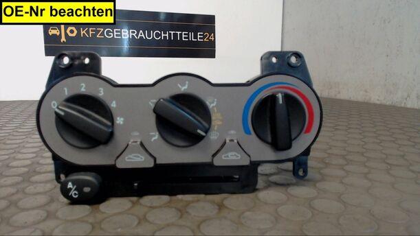 Foto: HEIZUNGSBETÄTIGUNG eines Hyundai Accent 1.3i SLX