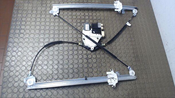 Foto: FENSTERHEBER ELEKTRISCH VORNE RECHTS eines Citroen C8 2.0 HDi