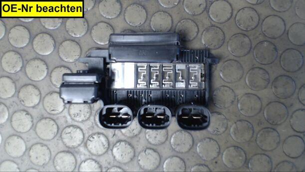 Foto: SICHERUNGSKASTEN eines Citroen C8 2.0 HDi