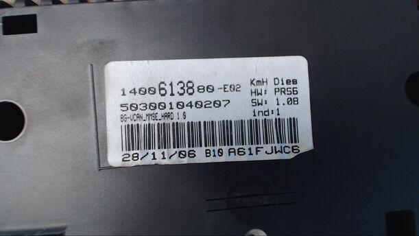 Foto: TACHOEINHEIT eines Citroen C8 2.0 HDi