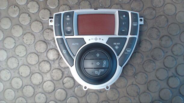 Foto: HEIZUNGSBETÄTIGUNG eines Citroen C8 2.0 HDi