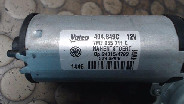 Foto: SCHEIBENWISCHERMOTOR HINTEN eines VW Sharan 2.0 TDI
