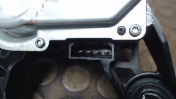 Foto: SCHEIBENWISCHERMOTOR HINTEN eines VW Sharan 2.0 TDI