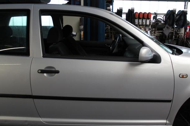 Foto: TÜR RECHTS (2/3-Türer) eines VW Golf 1.4 Cup