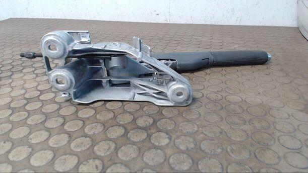 Foto: HANDBREMSHEBEL eines VW Golf 1.9 TDI