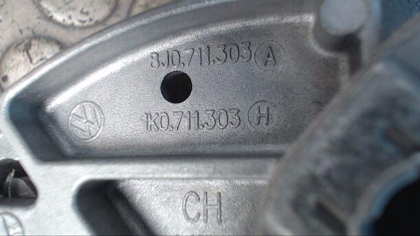 Foto: HANDBREMSHEBEL eines VW Golf 1.9 TDI