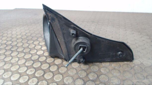 Foto: AUSSENSPIEGEL MECHANISCH VERSTELLBAR LINKS eines Opel Corsa
