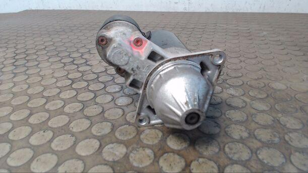Foto: ANLASSER / STARTER BOSCH eines Opel Corsa 1.0 12V