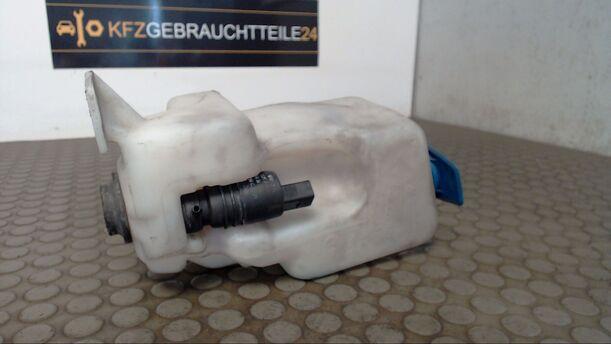 Foto: SCHEIBENWASCHBEHÄLTER eines Skoda Octavia 1.9 TDi