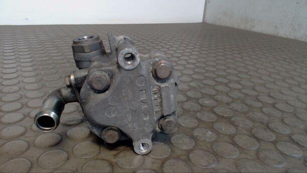Foto: PUMPE SERVOLENKUNG eines Skoda Octavia 1.9 TDi