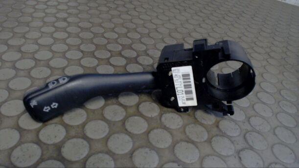 Foto: BLINK/-KOMBISCHALTER eines Skoda Octavia 1.9 TDi