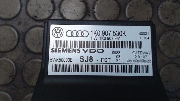Foto: STEUERGERÄT GATEWAY eines VW Golf 1.9 TDI