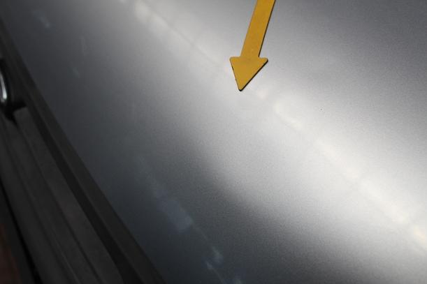 Foto: MOTORHAUBE eines Daihatsu Cuore groove up!