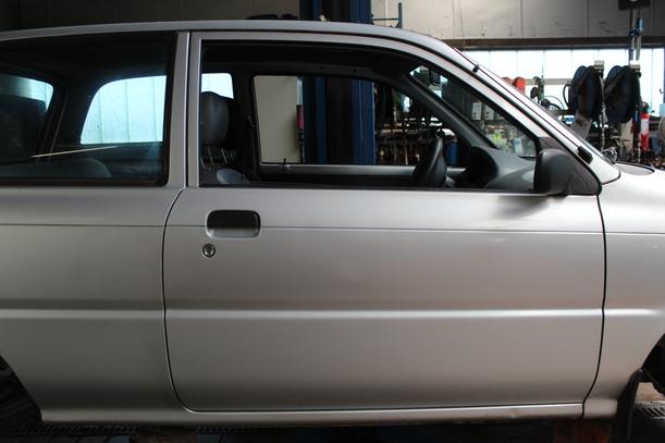 Foto: TÜR VORN RECHTS (2/3-türer) eines Daihatsu Cuore groove up!