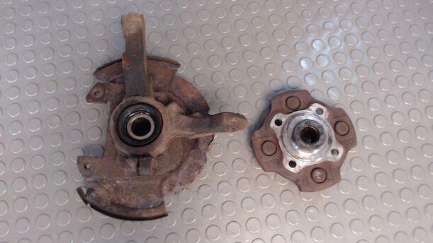 Foto: ACHSSCHENKEL VORN RECHTS eines Daihatsu Cuore groove up!