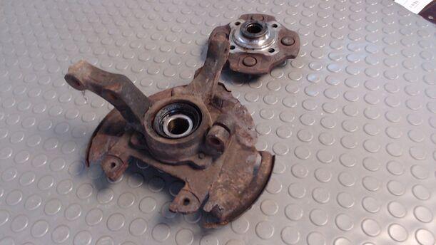 Foto: ACHSSCHENKEL VORN RECHTS eines Daihatsu Cuore groove up!