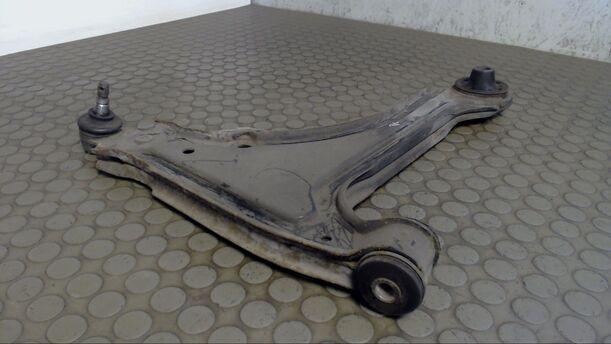 Foto: QUERLENKER VORN RECHTS eines Opel Calibra groove up!