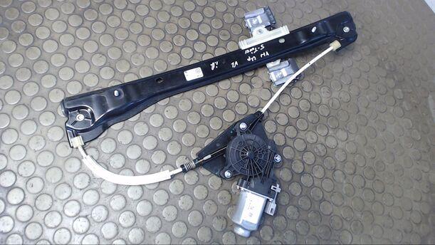 Foto: FENSTERHEBER VORNE LINKS eines VW up! BlueMotion Technology groove up!