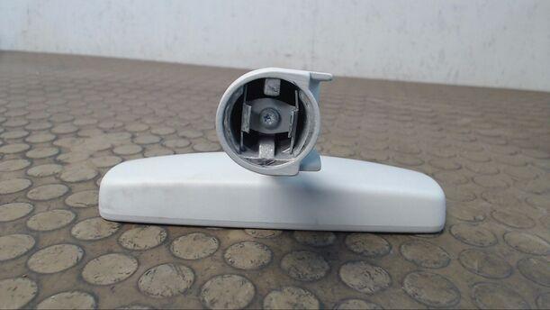 Foto: INNENSPIEGEL eines VW up! BlueMotion Technology groove up!