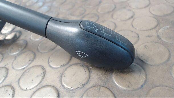 Foto: SCHEIBENWISCHERSCHALTER eines VW Golf 1.6 groove up!