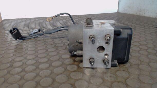 Foto: HAUPTBREMSAGGREGAT ABS eines Nissan Almera 1.4 GLSi
