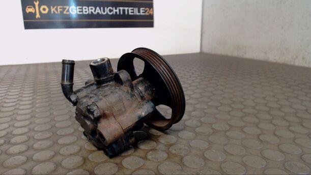 Foto: PUMPE SERVOLENKUNG eines Nissan Almera 1.4 GLSi