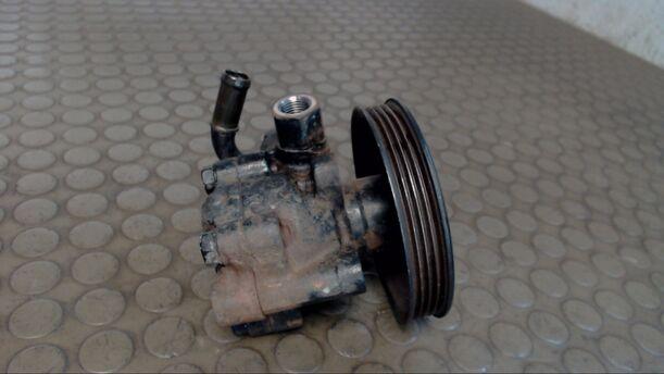Foto: PUMPE SERVOLENKUNG eines Nissan Almera 1.4 GLSi