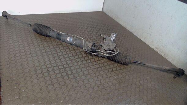 Foto: SERVOLENKUNG eines Nissan Almera 1.4 GLXi