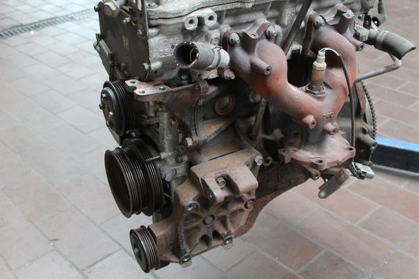 Foto: MOTOR GA14 DE eines Nissan Almera 1.4 GLXi