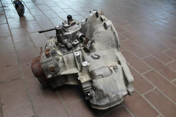 Foto: SCHALTGETRIEBE 5-GANG F17 C3,74 eines Opel Vectra 1.8 Caravan groove up!