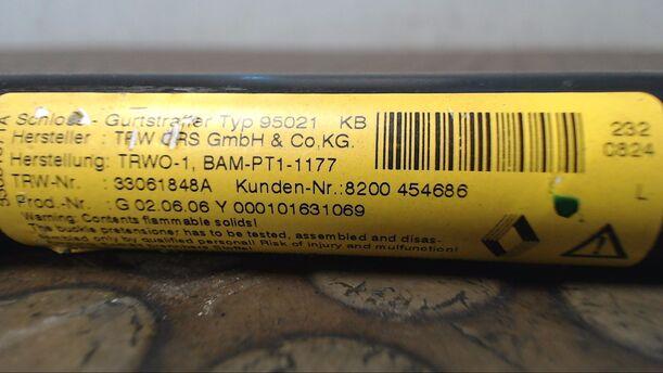 Foto: GURTSTRAFFER VORNE LINKS eines Renault Clio 1.5 dCi