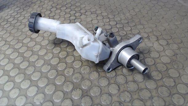 Foto: HAUPTBREMSZYLINDER eines Renault Clio 1.5 dCi