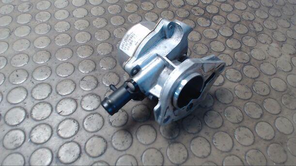 Foto: VAKUUMPUMPE eines Renault Clio 1.5 dCi