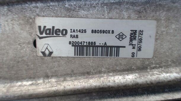 Foto: LADELUFTKÜHLER eines Renault Clio 1.5 dCi
