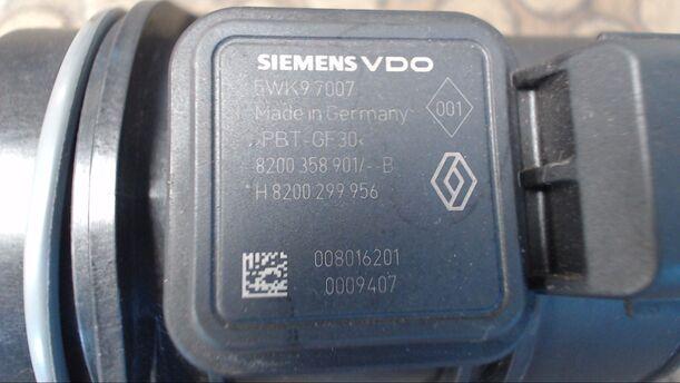 Foto: LUFTMASSENMESSER SIEMENS eines Renault Clio 1.5 dCi
