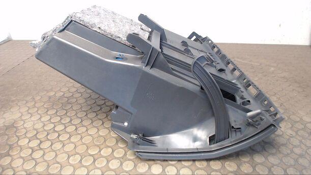 Foto: HANDSCHUHFACH eines Renault Clio 1.5 dCi