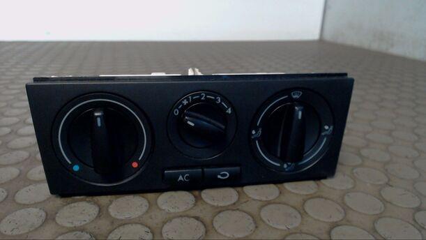 Foto: HEIZUNGSBETÄTIGUNG eines VW Lupo 1.4