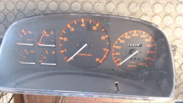 Foto: TACHOEINHEIT eines Mazda RX-7